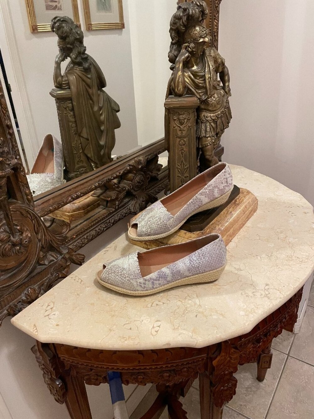 Kenneth Cole Gentle Souls, Leather, size 8